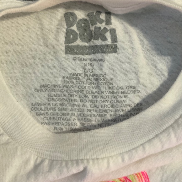 Graphic Tee Shirt, Size L - Picture 2 of 2